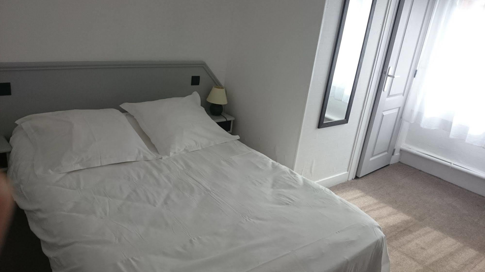 Hotel De Normandie Amiens Esterno foto